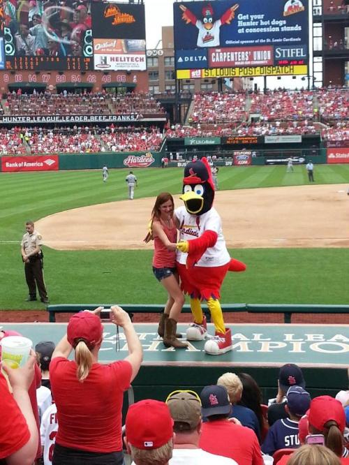 <img500*666:stuff/me_on_the_dour_out_dancing_with_fredbird.jpg>